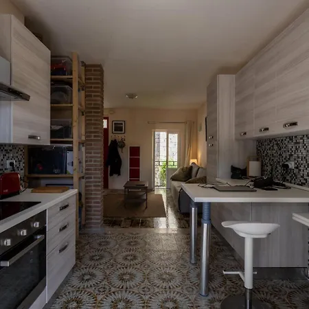 Apartment Beautiful Open Plan With A Fantastic Balcony View