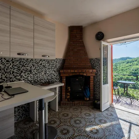 Beautiful Open Plan With A Fantastic Balcony View Pennadomo