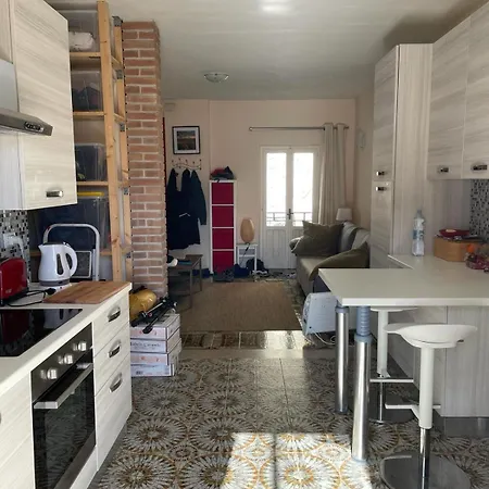 Apartament Beautiful Open Plan With A Fantastic Balcony View Pennadomo
